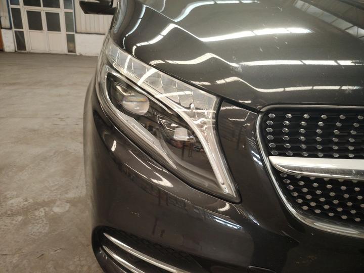 V-Class 2021 V 260 L Long Wheelbase Luxury photo 7