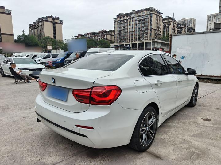1 Series 2018 Facelift 118i Sport photo 4
