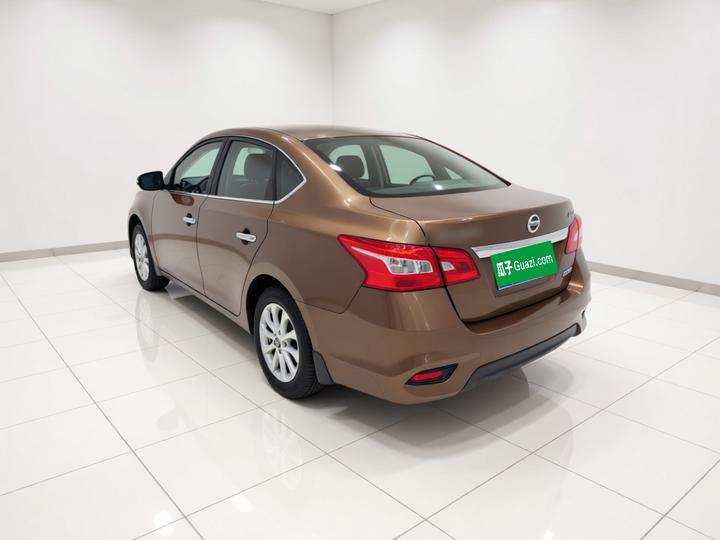 Sylphy 2018 1.6XV CVT Exclusive photo 4
