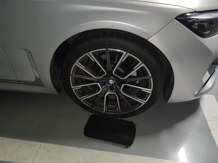 7 Series 2021 730Li M Sport Package photo 8