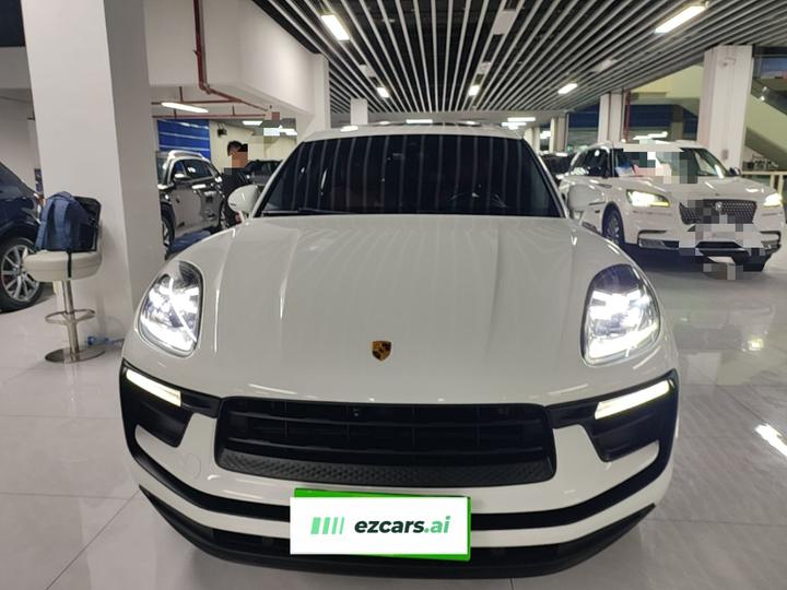 2022 Macan 2.0T photo 2