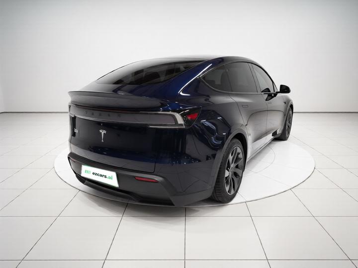 Model Y L 2025 Long Range AWD photo 4