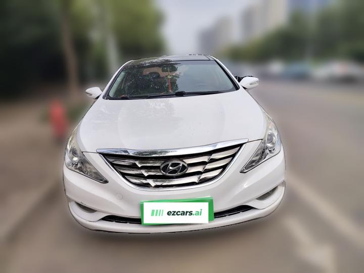 Sonata 2011 2.0L AT Luxury photo 2