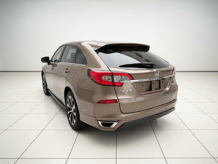 Avancier 2017 240TURBO RWD Luxury photo 4