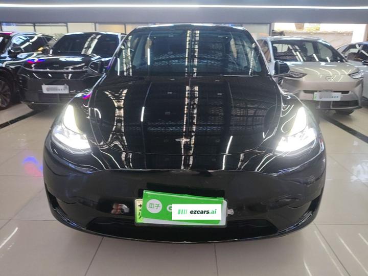Model Y 2022 Facelift RWD photo 2