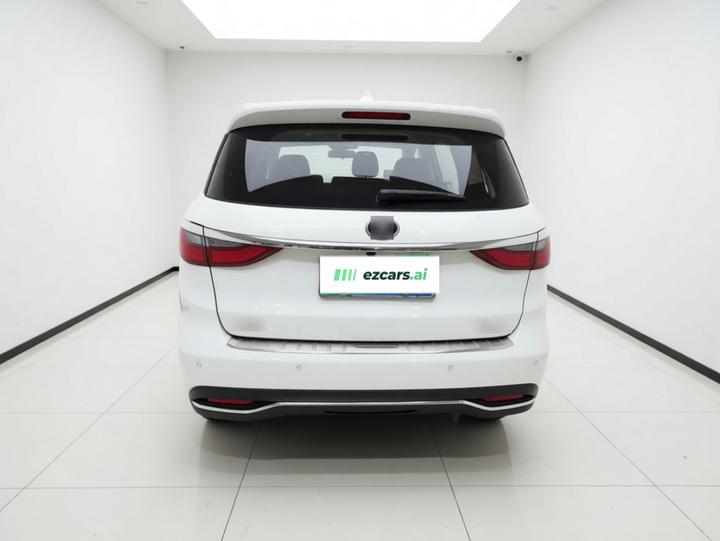 Song MAX 2017 1.5T AT Connected Elite 7-Seater photo 3
