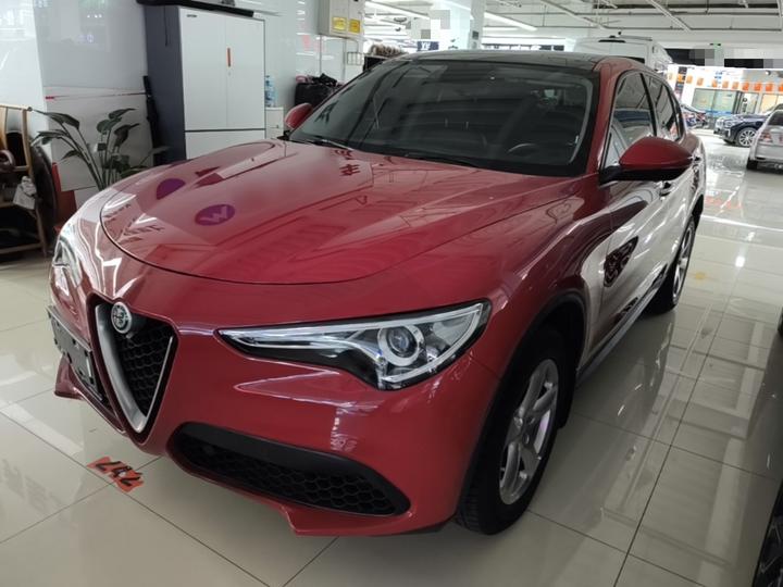 Alfa Romeo Stelvio 2017 2.0T 200HP Elite