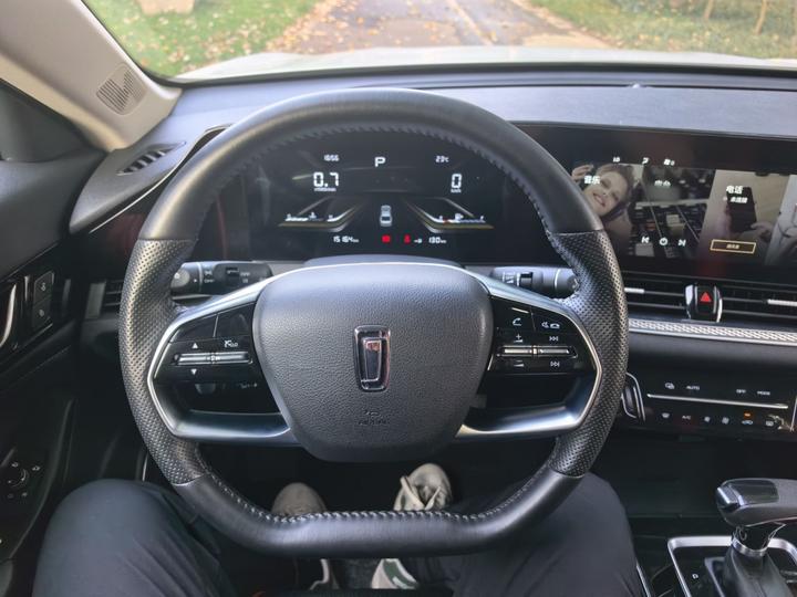 Bestune B70 2022 3rd Gen 1.5T AT photo 4