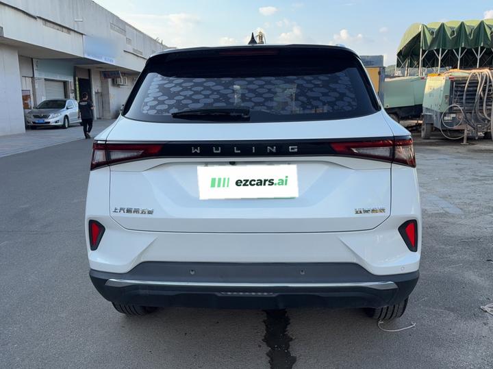Wuling 2021 1.5T CVT photo 3