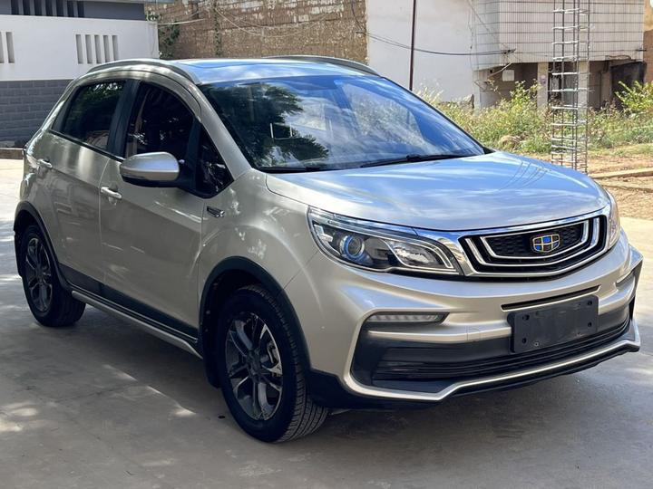 Vision X3 2019 Upgraded 1.5L MT Premium photo 3