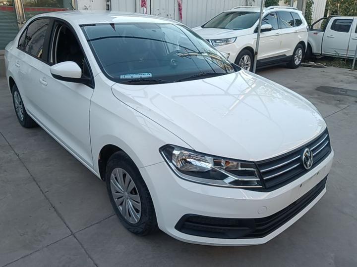 Santana 2021 1.5L AT photo 3