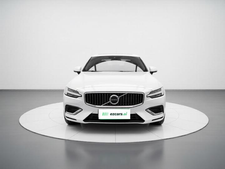 S60 EV 2022 T8 E Hybrid AWD Luxury photo 2