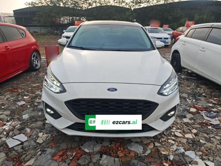 Focus 2021 Hatchback EcoBoost 180 AT photo 2