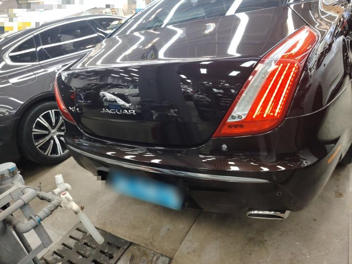 XJ 2014 XJL 2.0T RWD Business photo 3