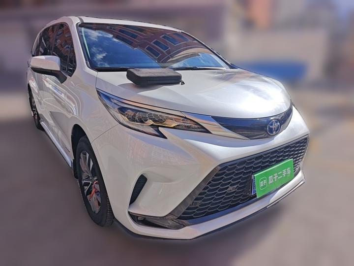 Granvia 2023 2.5L Hybrid Luxury photo 3