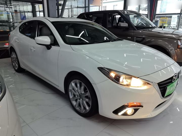 3 Axela 2016 Sedan 2.0L AT Sport photo 3