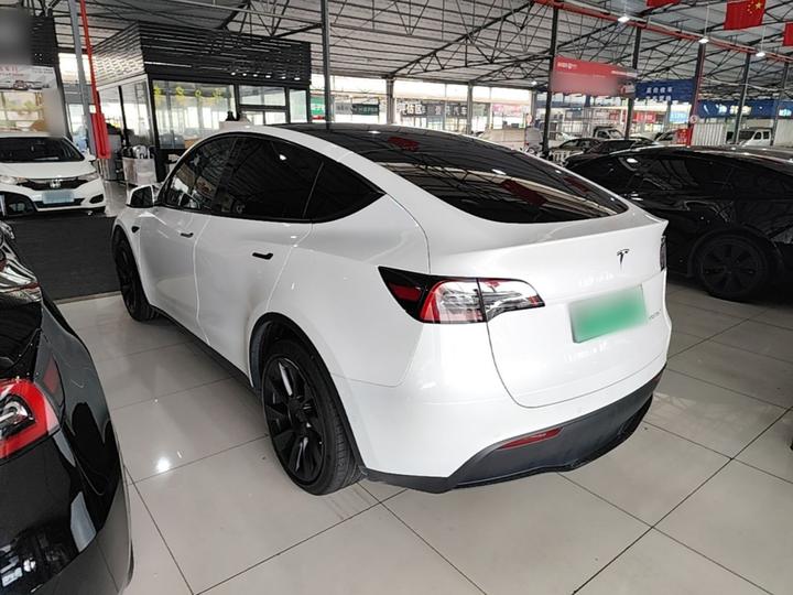 Model Y 2022 Long Range AWD photo 4