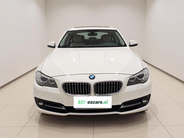 5 Series 2017 520Li photo 2