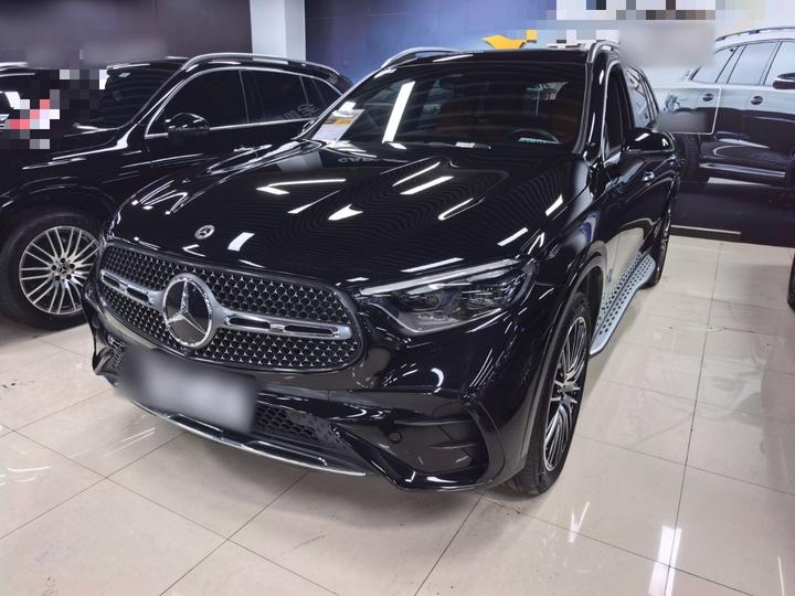 GLC 2024 GLC 300 L 4MATIC Luxury 5-Seater photo 3