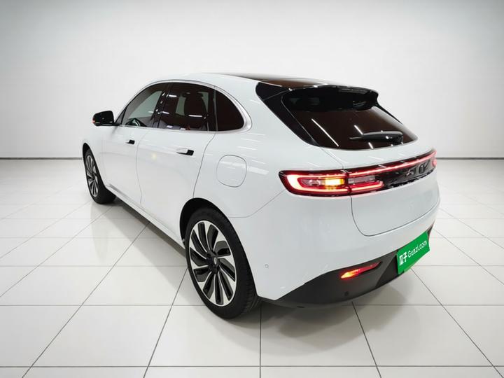 HIMA AITO M5 2022 EREV AWD photo 4