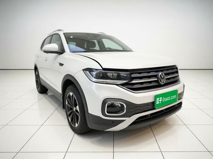 2021 1.5L AT Connected photo 3