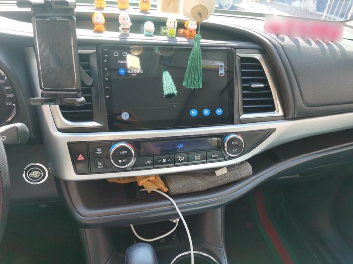 Highlander 2015 2.0T AWD Luxury 7-Seater photo 5