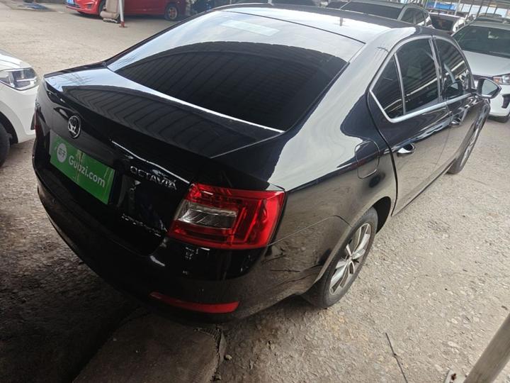 Octavia 2017 Classic 1.6L MT Comfort photo 4