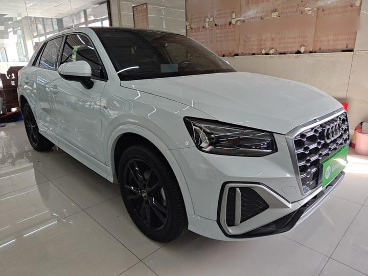 Q2L 2022 35 TFSI Progressive Dynamic photo 3