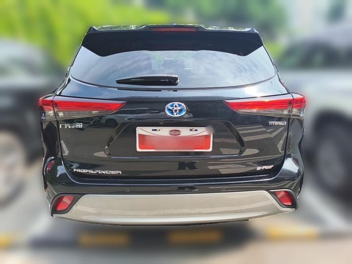 Highlander 2022 Hybrid 2.5L AWD Premium 7-Seater photo 5