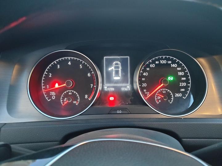 Golf 2016 230TSI AT Comfort photo 8