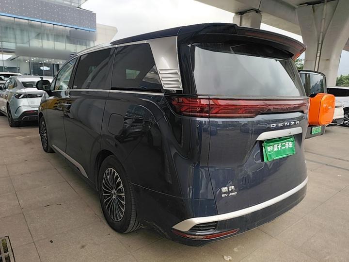 D9 2022 EV 600 AWD Noble photo 4