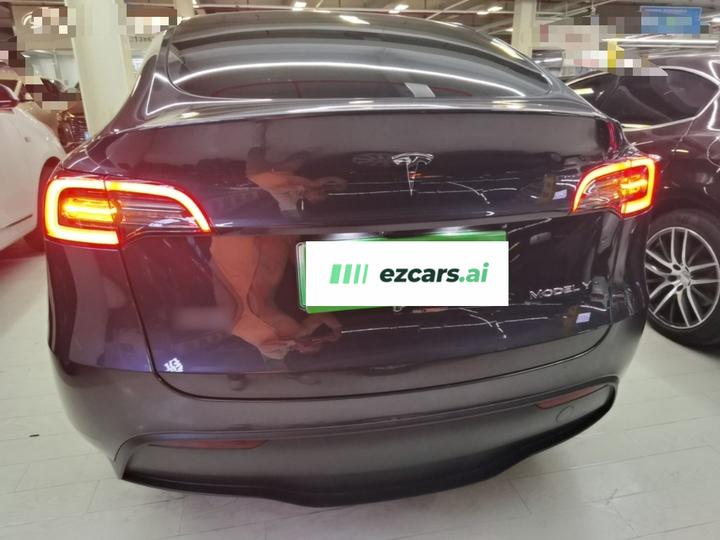 Model Y 2024 RWD photo 3