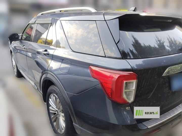 Explorer 2020 EcoBoost 285 AWD Titanium 6-Seater photo 4