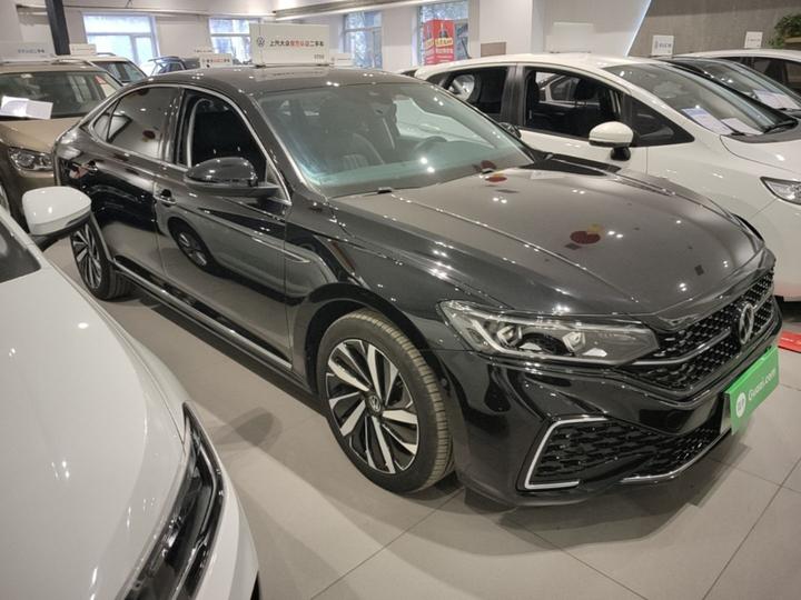 Passat 2022 330TSI Luxury photo 3