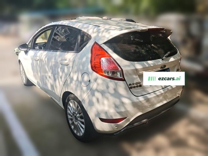 2013 Hatchback 1.5L AT Sport photo 4