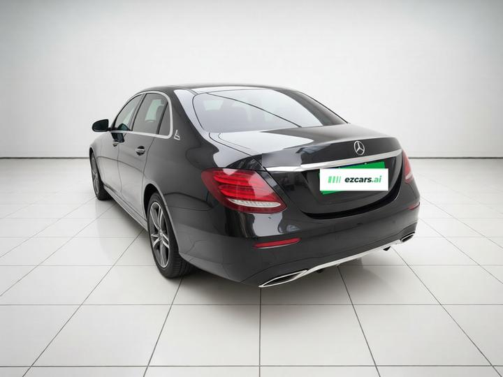 E-Class 2019 Facelift E 300 L Sport Luxury photo 4