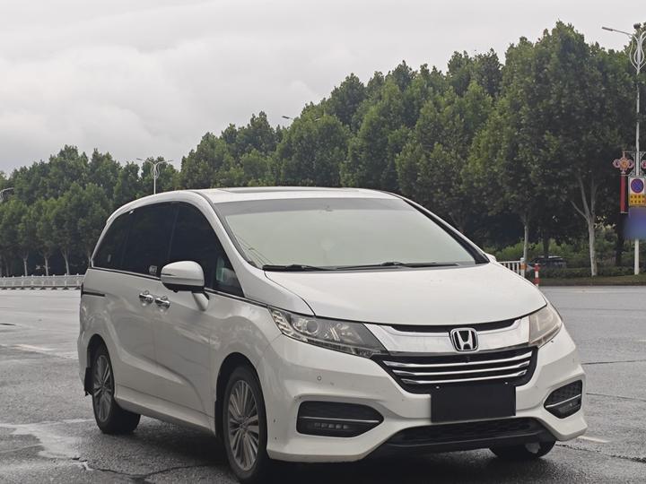 Odyssey 2018 2.4L Luxury photo 3