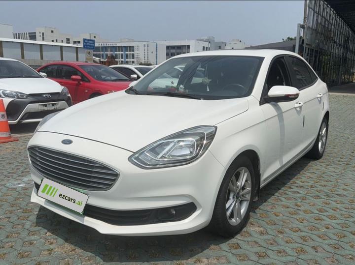 Escort 2019 1.5L AT