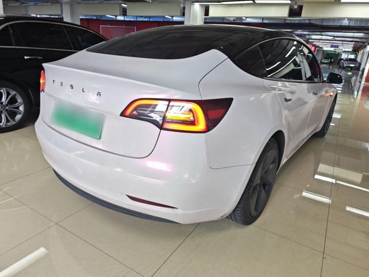 Model 3 2022 RWD photo 4