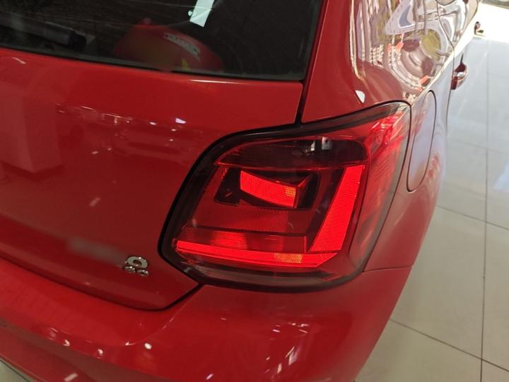 Polo 2016 1.6L AT Comfort photo 7