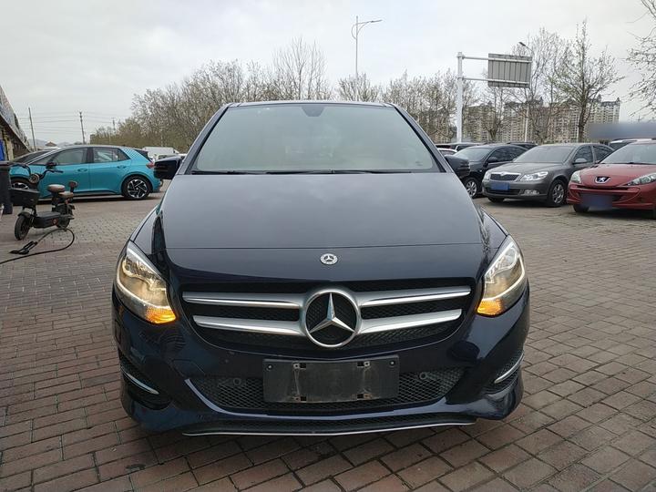 B-Class 2018 B 200 Dynamic photo 2