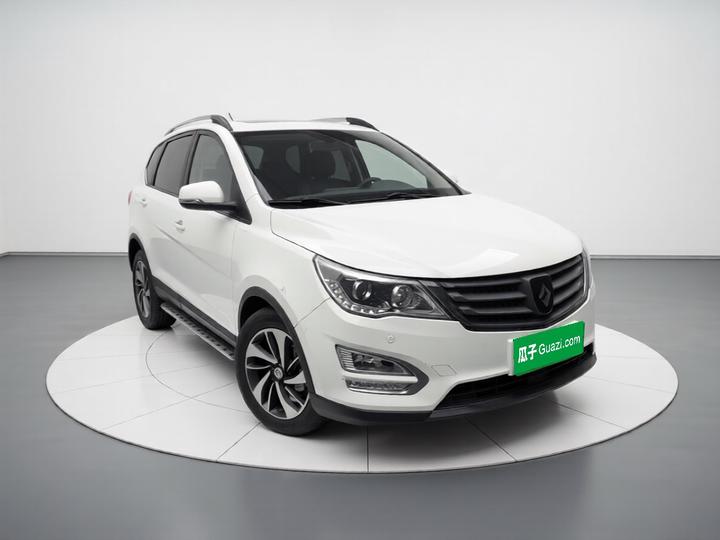 560 2015 1.8L MT Luxury photo 3