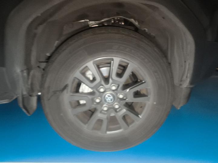 Prado 2024 2.4T TX 5-Seater photo 8
