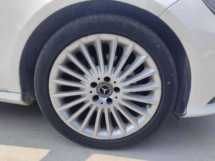 E-Class 2015 E 200 L photo 8