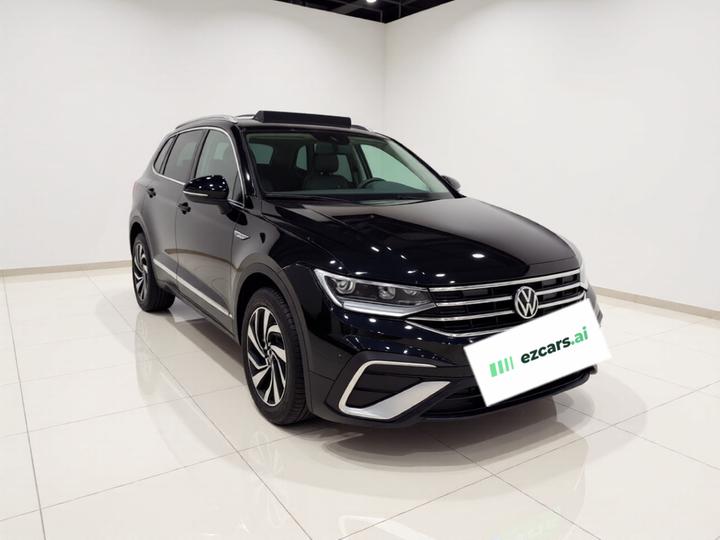 Tiguan L 2022 330TSI AT RWD Smart photo 3