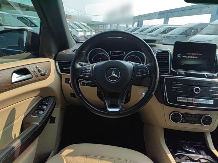 GLE Imported 2017 GLE 400 4MATIC photo 6