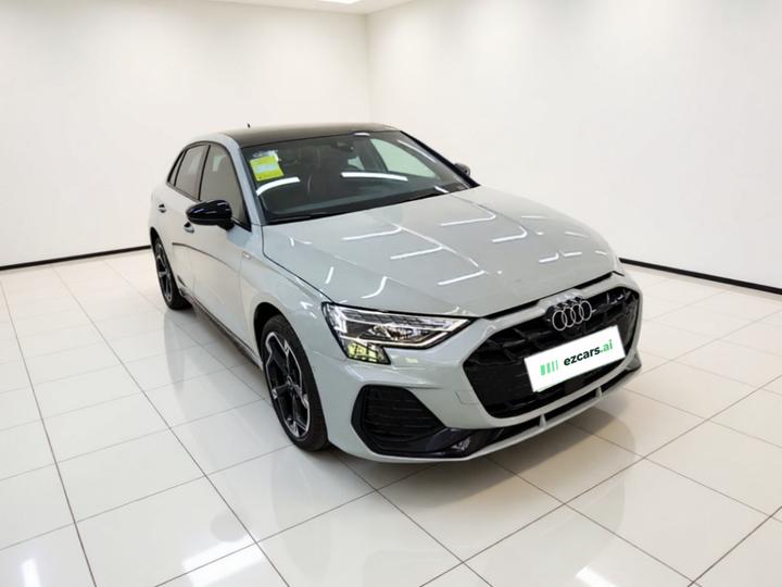 A3 2026 Sportback 35TFSI Flying Spur Exclusive + Luxury photo 3