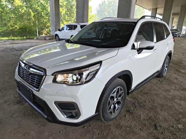 Forester 2021 2.0i Luxury
