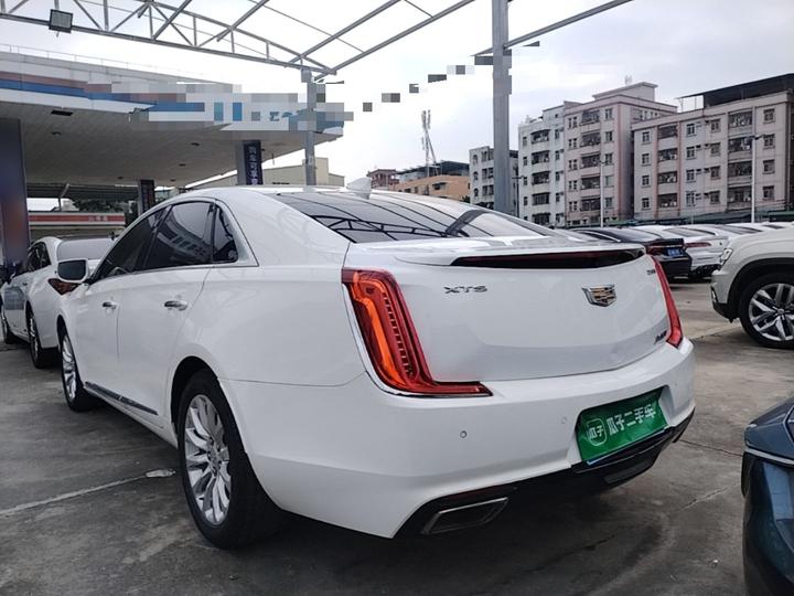 XTS 2018 28T Tech photo 4