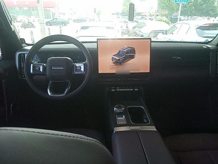 iCAR V27 2026 200KM AWD 700 photo 5
